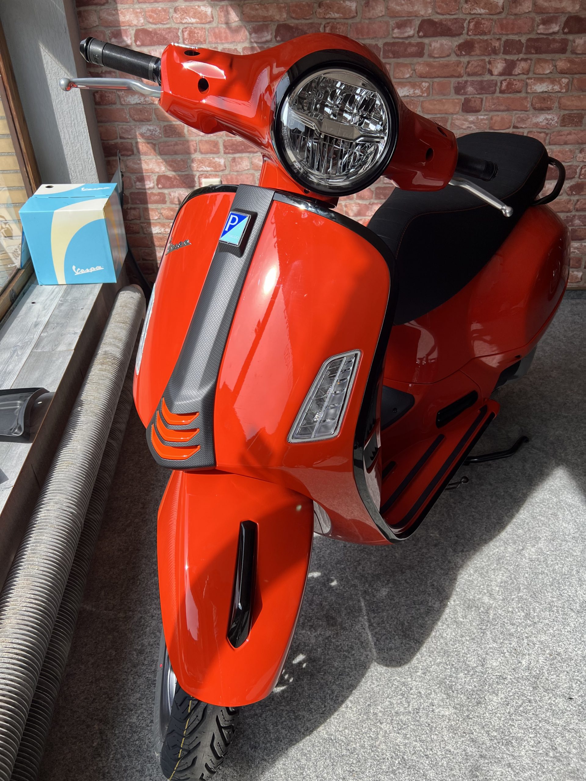 PIAGGIO Vespa GTS Super 300 i.e ABS Graumatt mit Zubehör